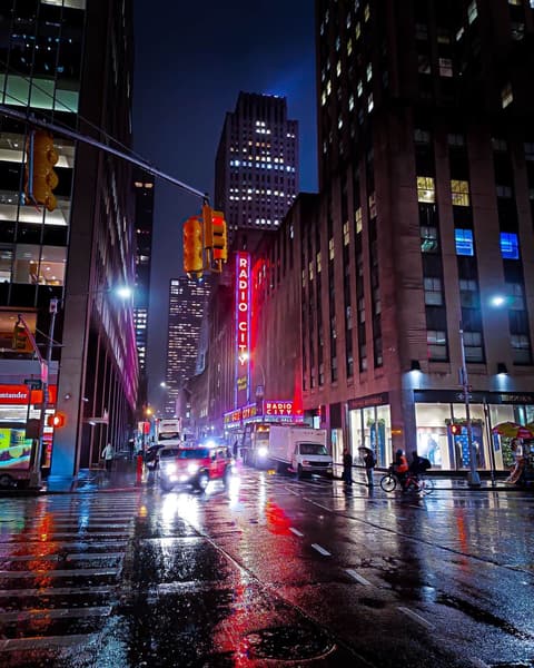 Neon Avenue